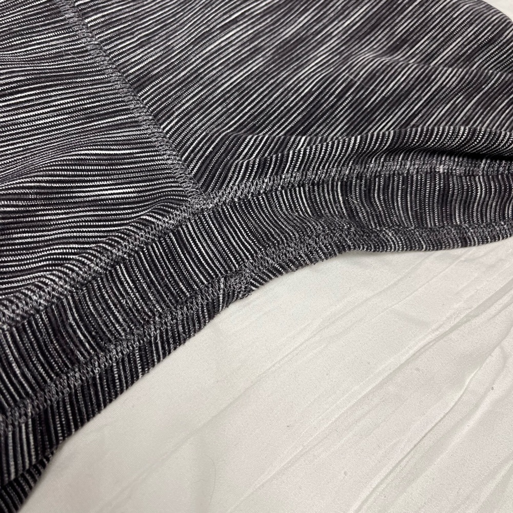 Lululemon Aligns 21” - Picture 5 of 6